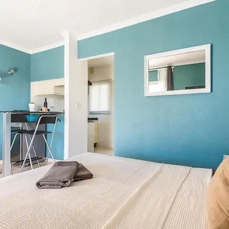 N1 Apartment *